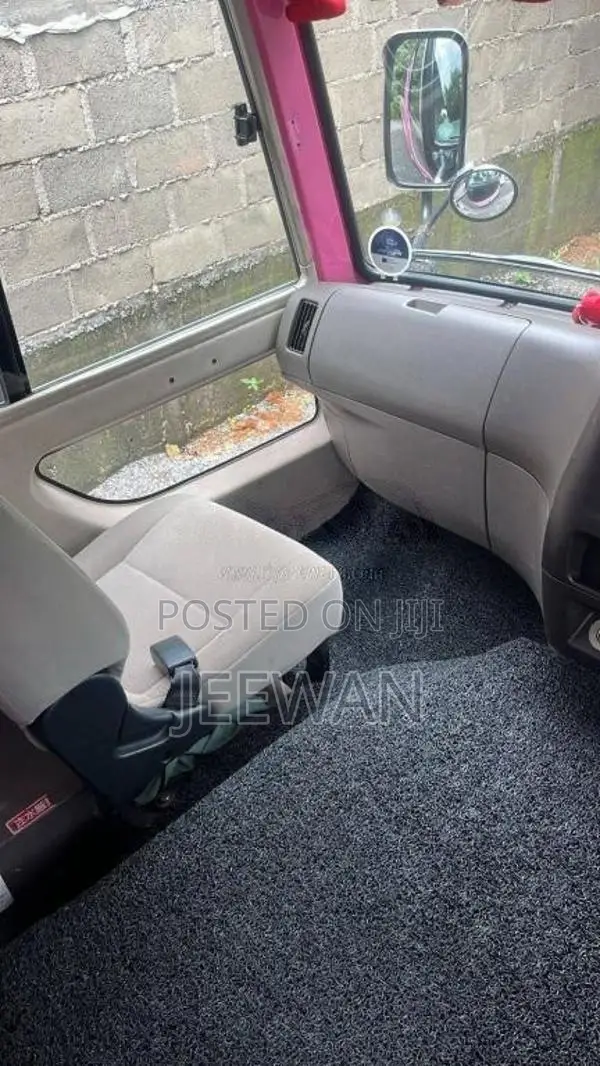 Mitsubishi Rosa 2012 Bus (Used)