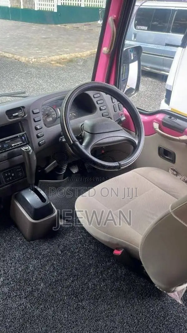 Mitsubishi Rosa 2012 Bus (Used)