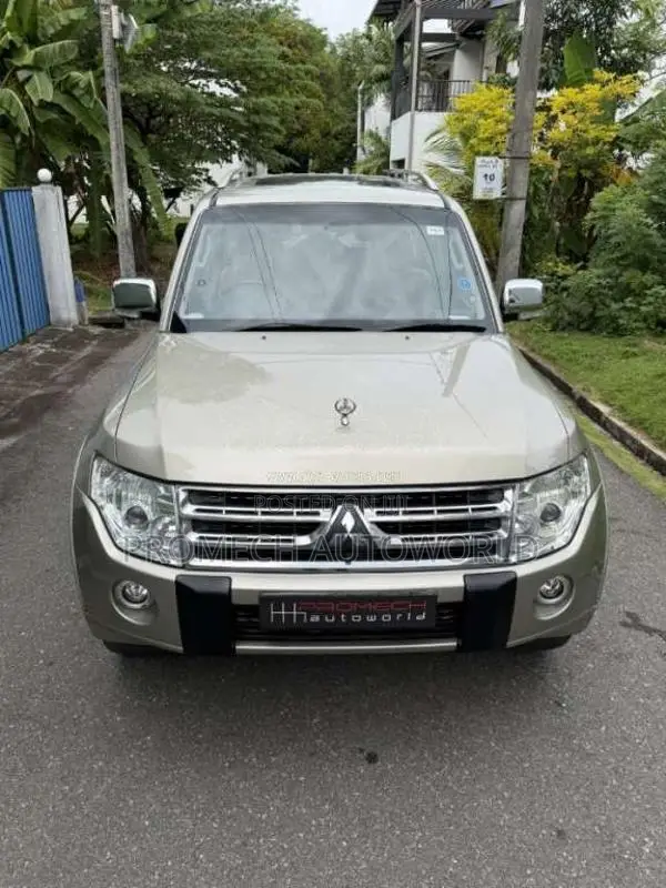Mitsubishi Montero V93 2010 SUV (Used)