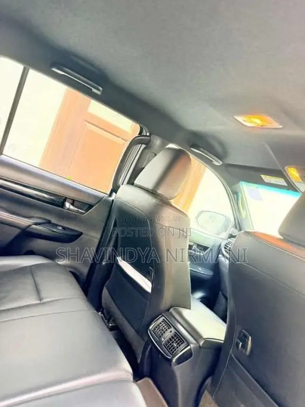 Toyota Hilux 2019 Pickup (Used)