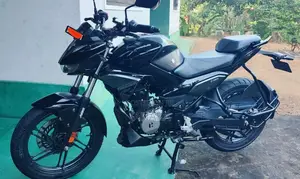 Hero Xtreme 2025 Motorbike (Used)