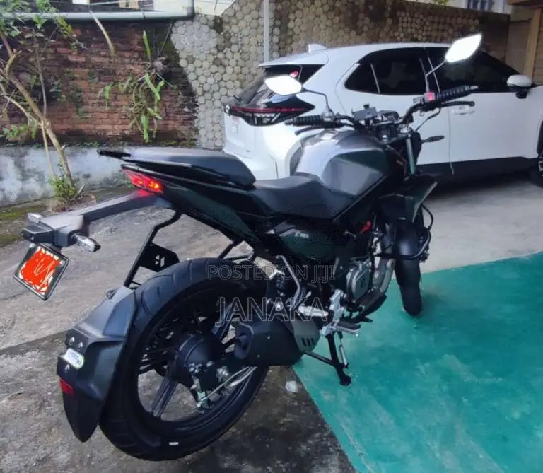 Hero Xtreme 2025 Motorbike (Used)
