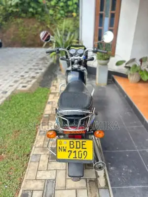 Bajaj CT-100 2015 Motorbike (Used)