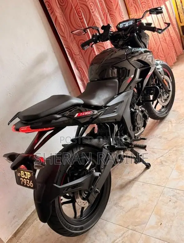 Bajaj Pulsar N160 2025 Motorbike (Used)