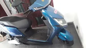 Yadea T5 2024 Motorbike (Used)