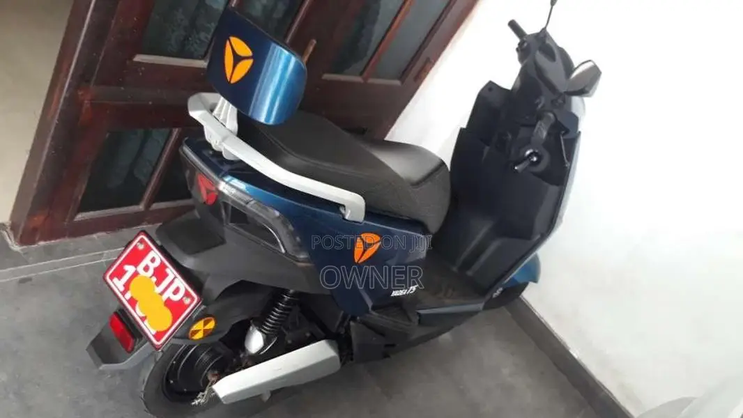 Yadea T5 2024 Motorbike (Used)