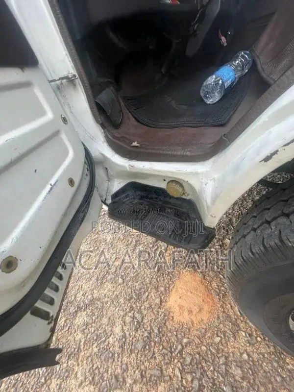 Toyota Shell 1989 Van (Used)