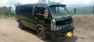 Nissan Caravan 2003 Van (Used)