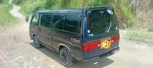 Nissan Caravan 2003 Van (Used)