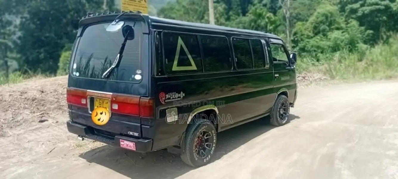 Nissan Caravan 2003 Van (Used)