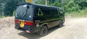 Nissan Caravan 2003 Van (Used)