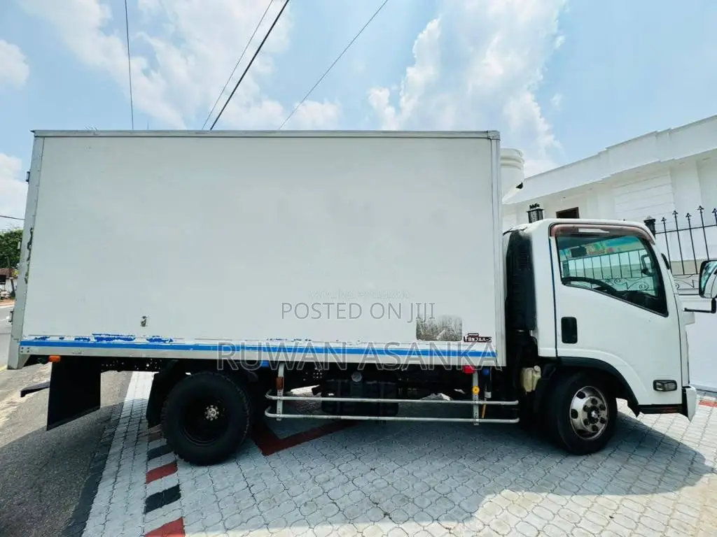 Isuzu Freezer 14.5Ft 2007 Lorry (Used)