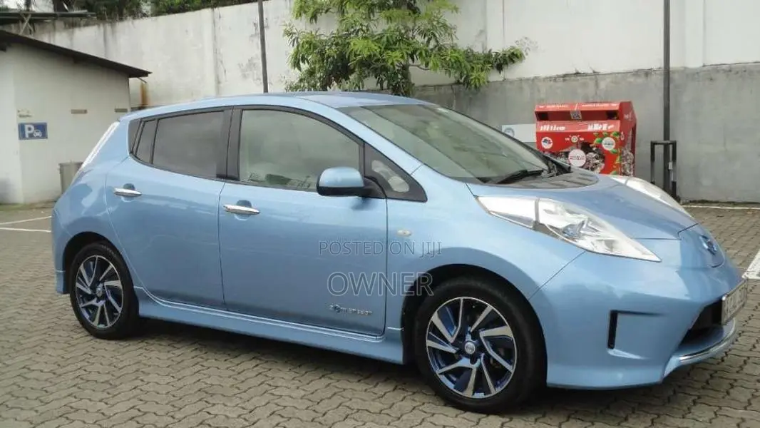 Nissan LEAF AERO AZEO 2013 Car (Used)