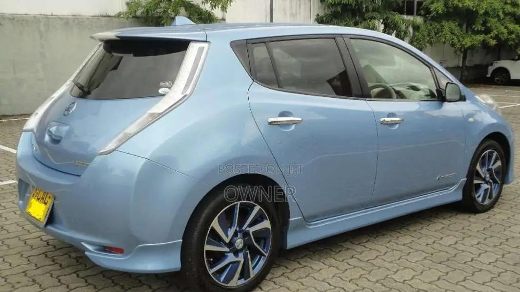 Nissan LEAF AERO AZEO 2013 Car (Used)