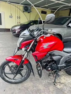 Honda CB Trigger 2015 Motorbike (Used)