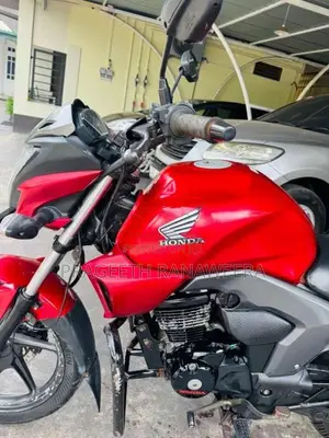 Honda CB Trigger 2015 Motorbike (Used)