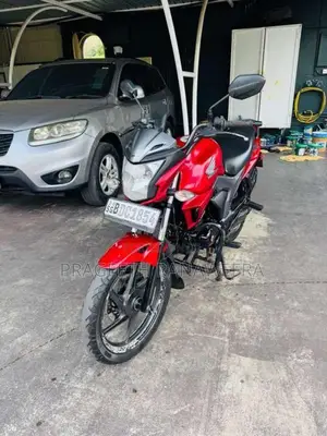 Honda CB Trigger 2015 Motorbike (Used)