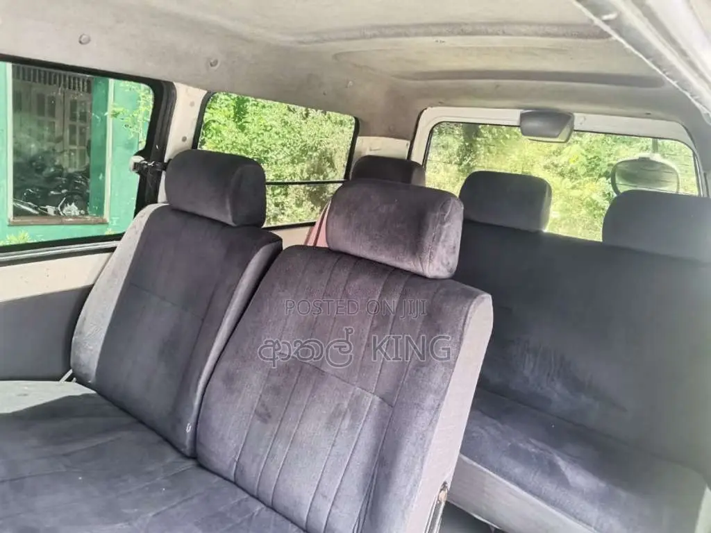 Toyota Noah 1997 Van (Used)