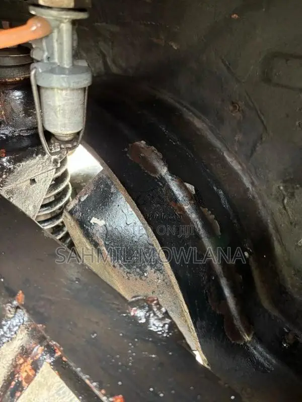 Bajaj RE 2 Stroke 1998 Three Wheel (Used)
