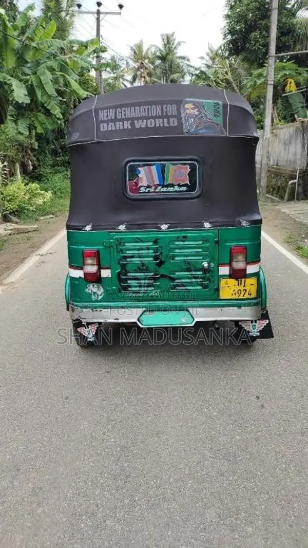 Bajaj 2 Stroke 2004 Three Wheel (Used)
