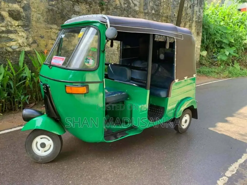 Bajaj 2 Stroke 2005 Three Wheel (Used)