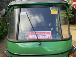 Bajaj 2 Stroke 2005 Three Wheel (Used)