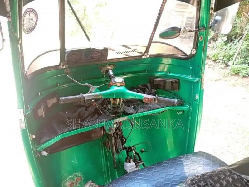 Bajaj 2 Stroke 2004 Three Wheel (Used)