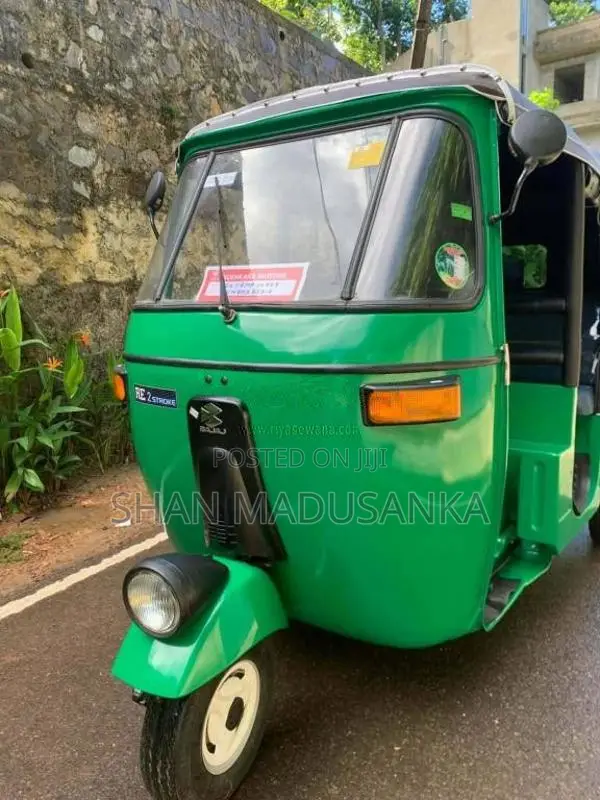 Bajaj 2 Stroke 2005 Three Wheel (Used)