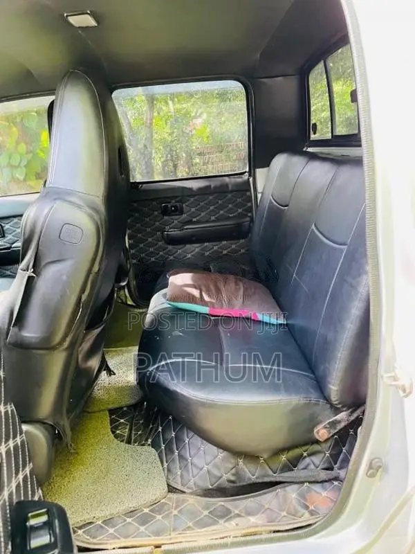 Toyota Hilux 1993 Pickup (Used)