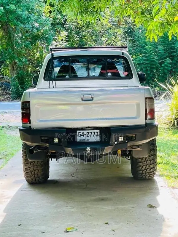 Toyota Hilux 1993 Pickup (Used)