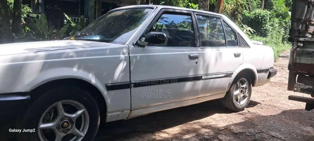 Toyota Corona 1986 Van (Used)