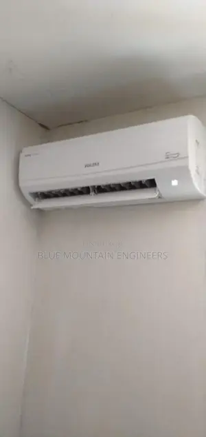 Voltas Blue Fins Power saving Dual Rotary Compressor Auto Restart