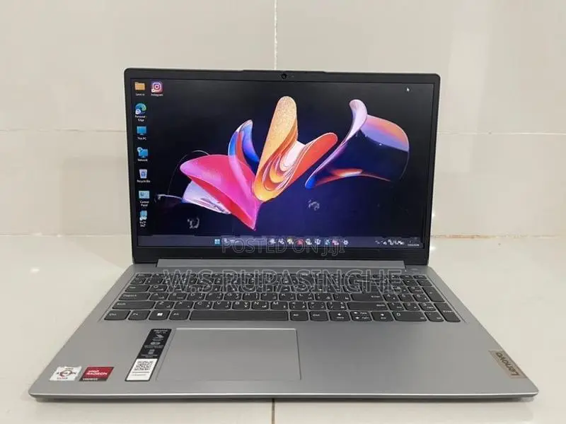 Lenovo AMD Laptop