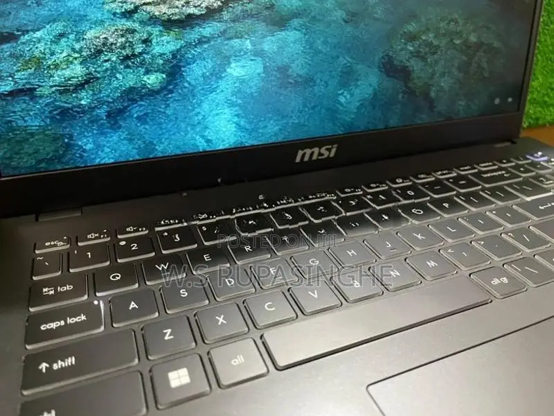 MSI Ultra 7 Laptop