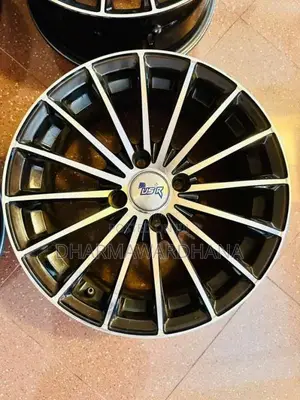USR 15” Alloy Wheels for Car