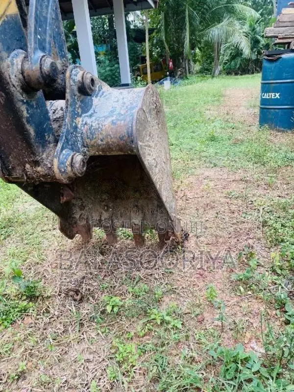 Komatsu 30-5 2000 Heavy-Duty (Used)