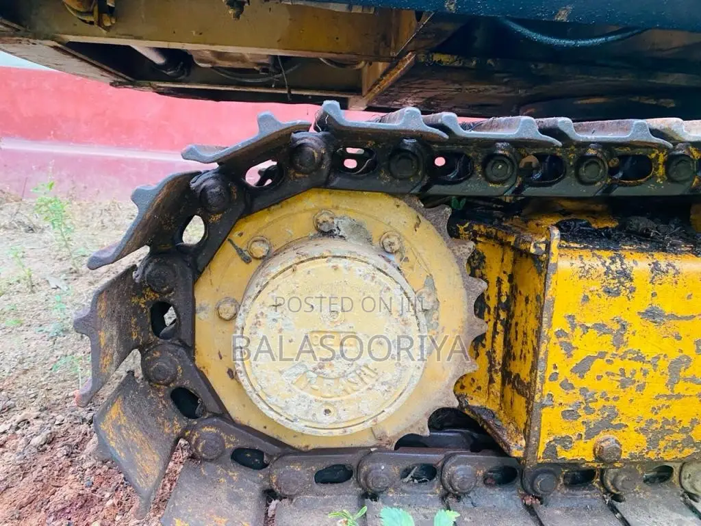 Komatsu 30-5 2000 Heavy-Duty (Used)