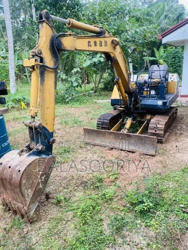 Komatsu 30-5 2000 Heavy-Duty (Used)