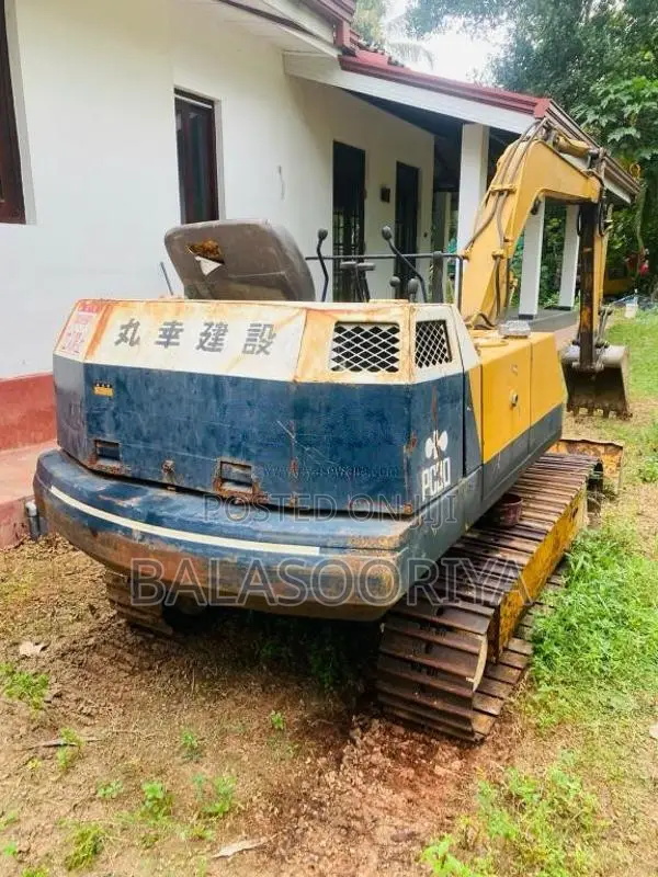 Komatsu 30-5 2000 Heavy-Duty (Used)