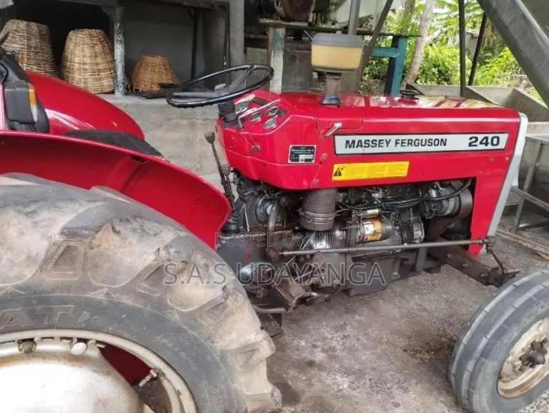Massey-Ferguson Mf 240 1992 Tractor (Used)
