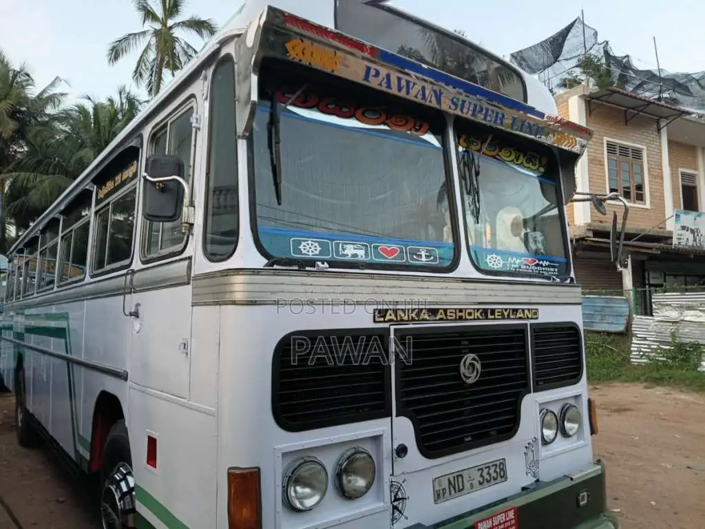 Ashok-Leyland Viking 2006 Bus (Used)