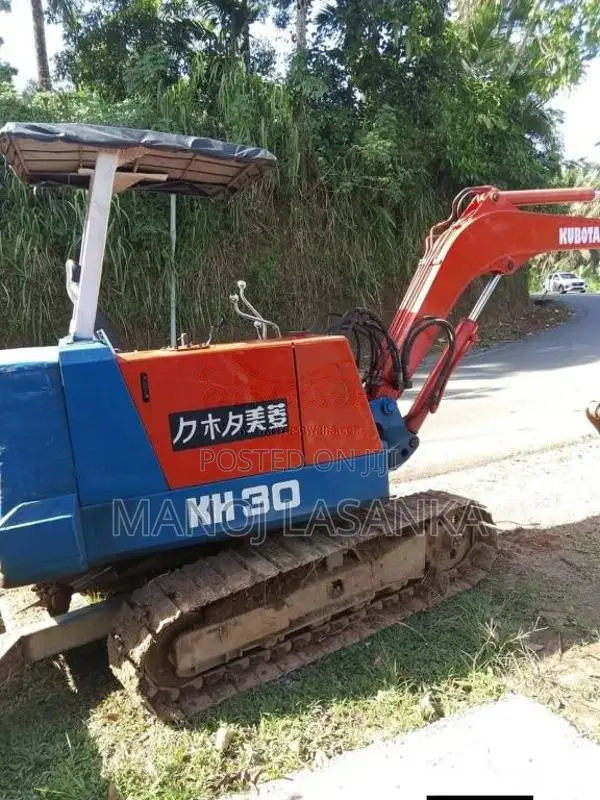 Komatsu KH 30 2000 Heavy-Duty (Used)