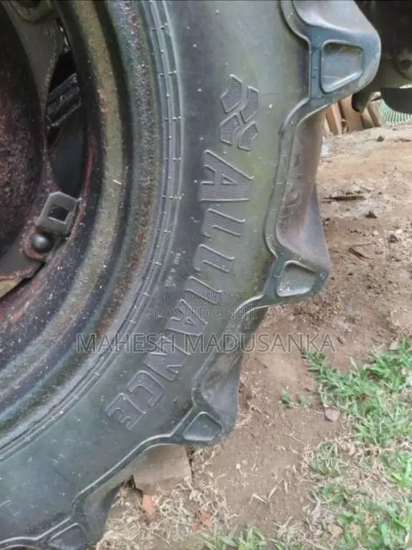 Kubota L4508 2019 Tractor (Used)