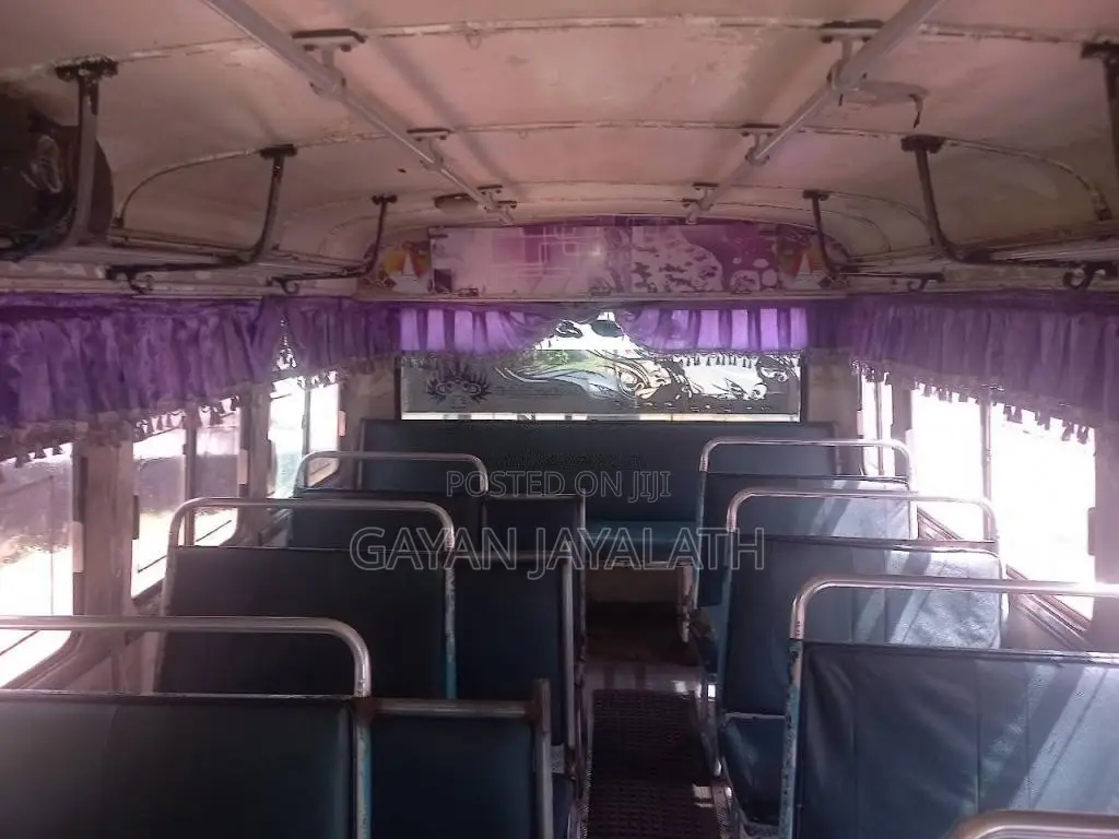 Ashok-Leyland Comet 1991 Bus (Used)