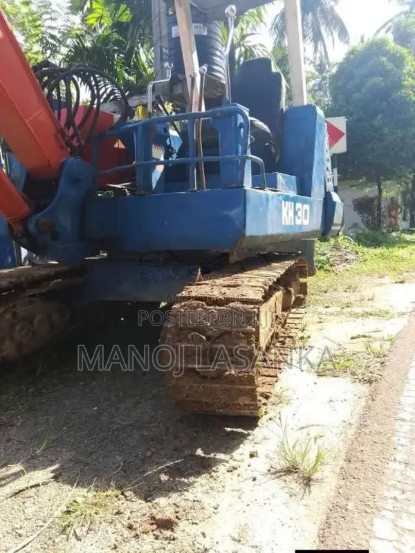 Komatsu KH 30 2000 Heavy-Duty (Used)