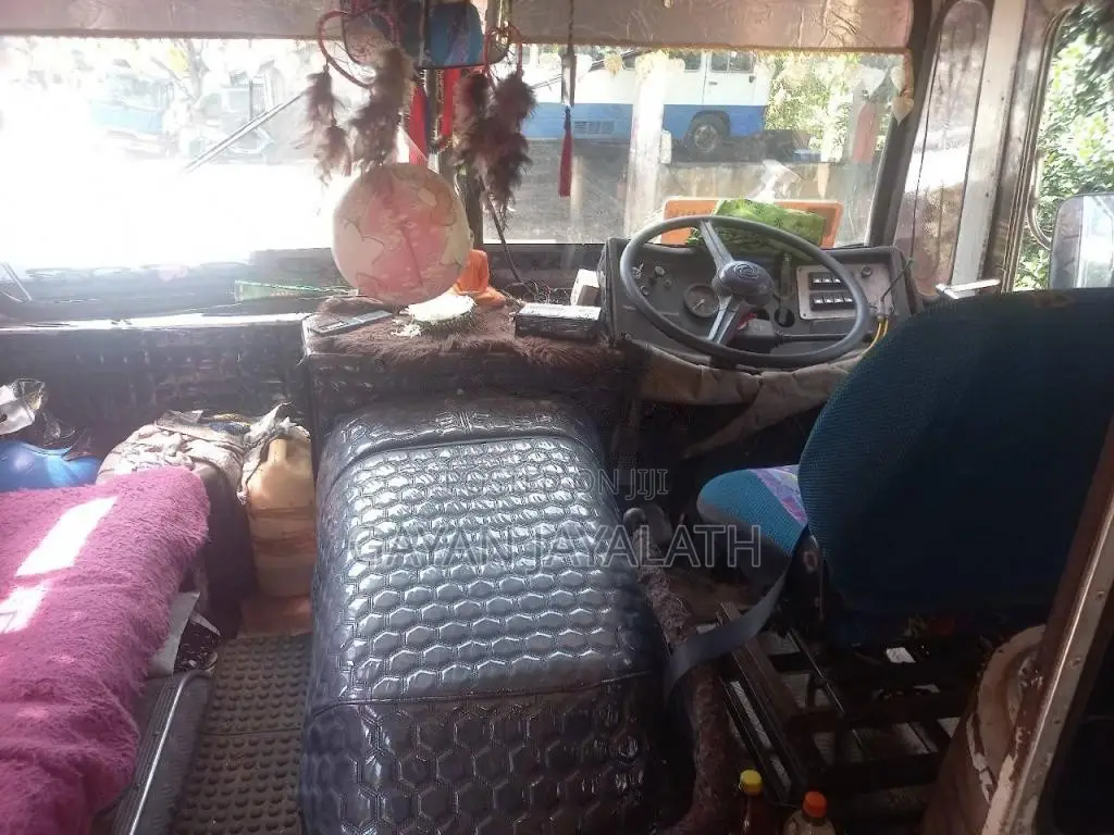 Ashok-Leyland Comet 1991 Bus (Used)