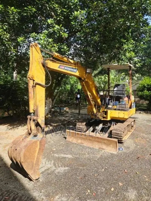 Komatsu PC30-6 2018 Heavy-Duty (Used)