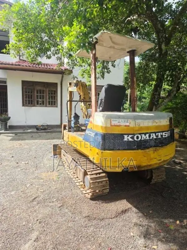 Komatsu PC30-6 2018 Heavy-Duty (Used)