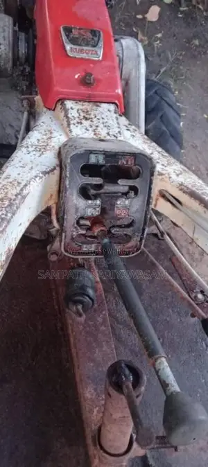Kubota K75 1990 Tractor (Used)