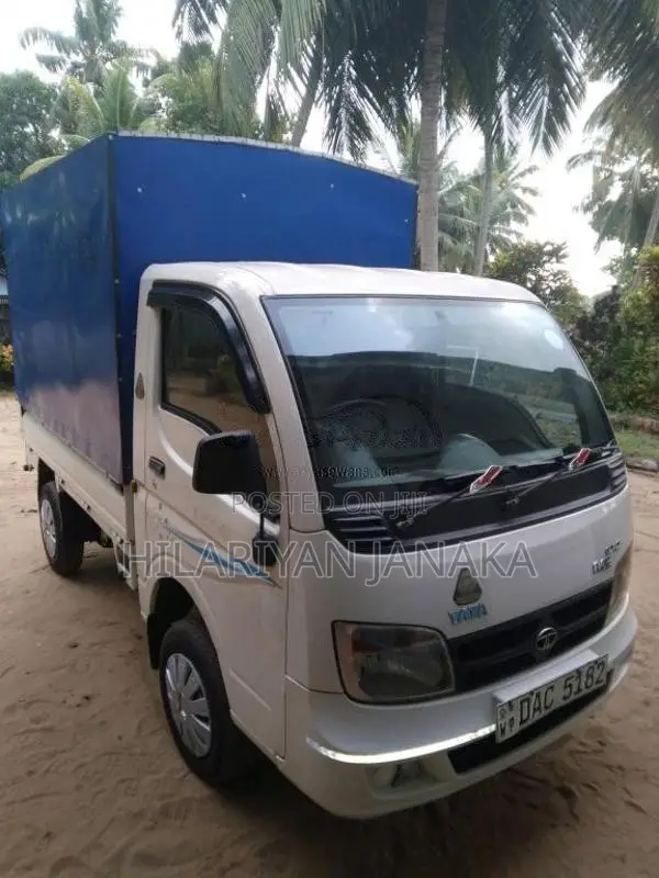 Tata Dimo Batta 2015 Lorry (Used)